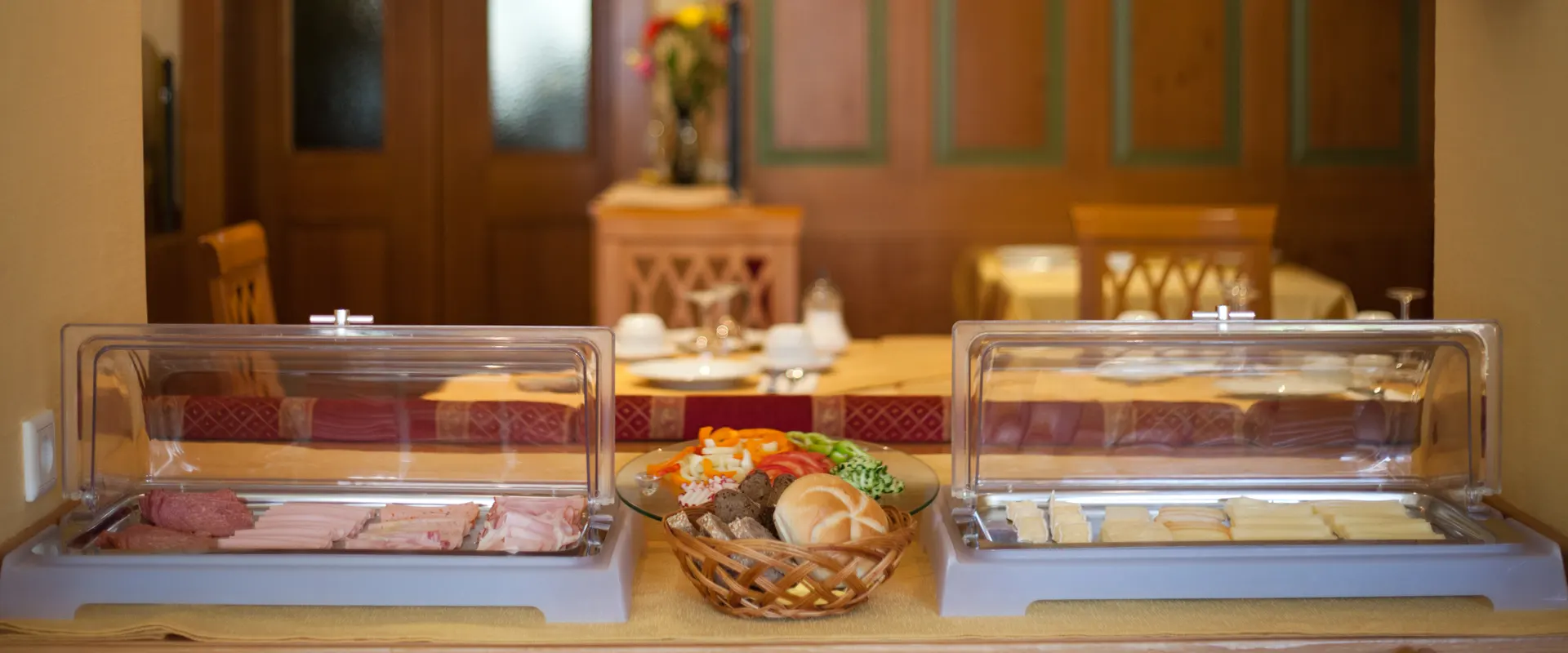 Pension Schierl Faistenau - breakfast buffet